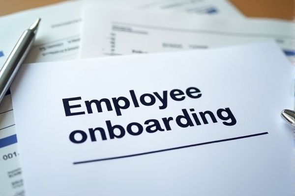 Employee Onboarding Timeline: Free Excel Template and Step-by-Step Guide